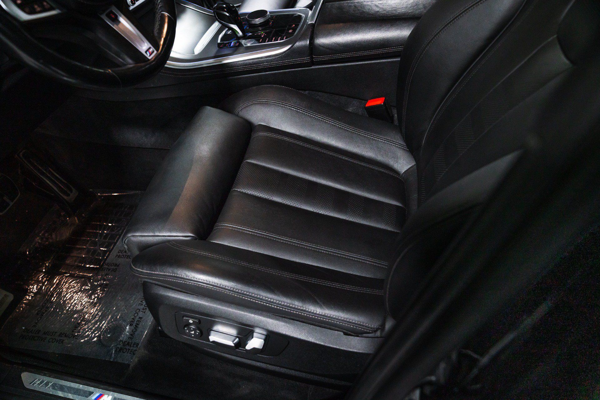 Used 2019 BMW X5 xDrive40i w/ M Sport Package AWD/4WD image 17