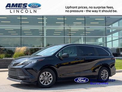 Used 2025 Toyota Sienna LE