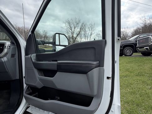 Used 2024 Ford F350 XLT image 44