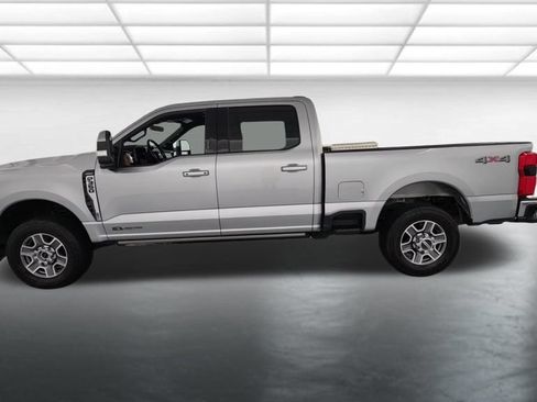 Used 2023 Ford F350 Lariat w/ Lariat Ultimate Package AWD/4WD image 5