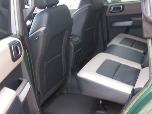 Used 2023 Ford Bronco Wildtrak AWD/4WD image 10