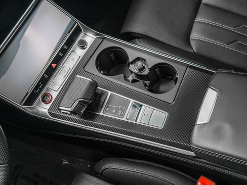 Used 2024 Audi RS 6 performance w/ Black Optic Package image 28