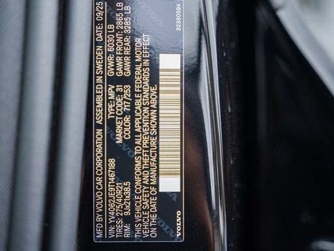 New 2026 Volvo XC90 B6 Plus w/ Protection Package Premier image 40