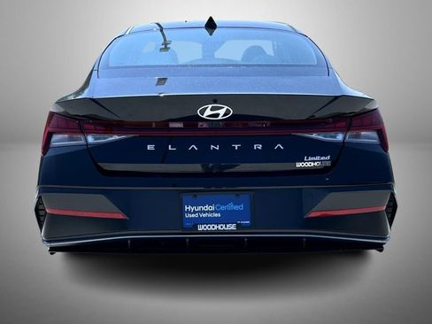 Used 2025 Hyundai Elantra Limited FWD image 7