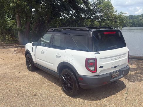 Used 2022 Ford Bronco Sport Outer Banks w/ Tech Package AWD/4WD image 9