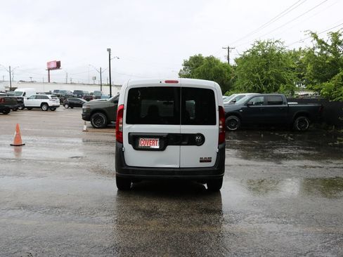 Used 2015 RAM ProMaster City Tradesman FWD image 4