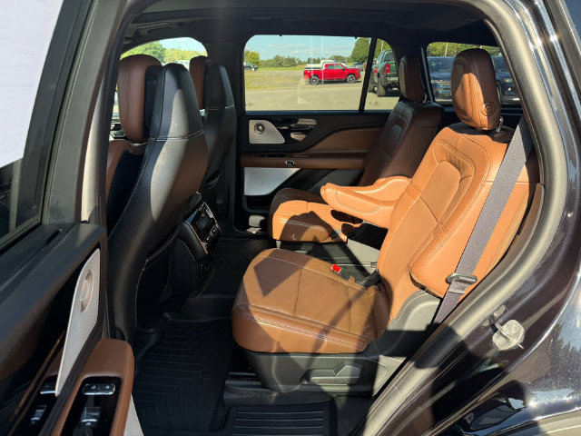 Used 2020 Lincoln Aviator Reserve w/ Equipment Group 202A AWD/4WD image 10