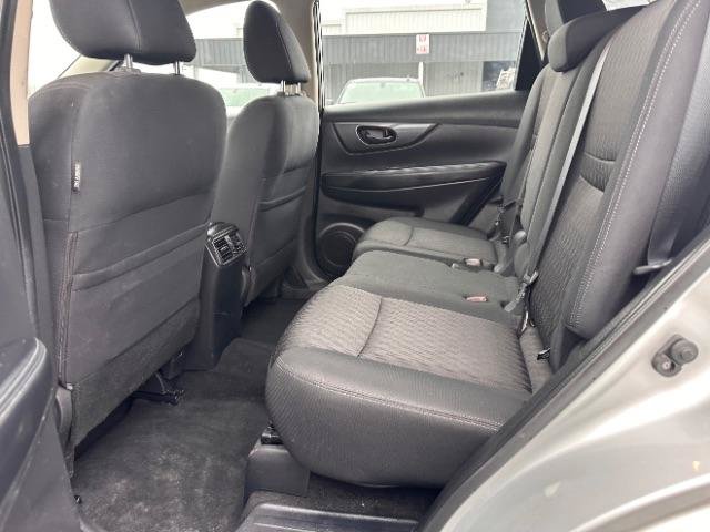 Used 2020 Nissan Rogue S AWD/4WD image 9