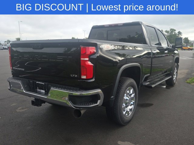 Used 2025 Chevrolet Silverado 2500 LTZ AWD/4WD image 12