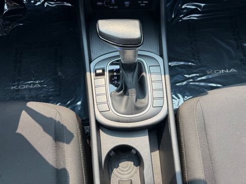 Certified 2025 Hyundai Kona SEL AWD/4WD image 22