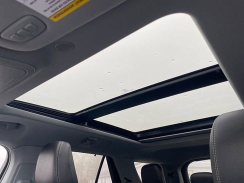 Used 2022 Ford Explorer Limited w/ Class IV Trailer Tow Package image 29