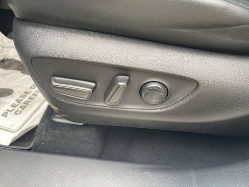 Used 2022 Toyota Highlander XLE image 57