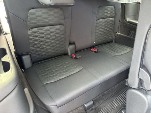 New 2026 Nissan Pathfinder SV image 12