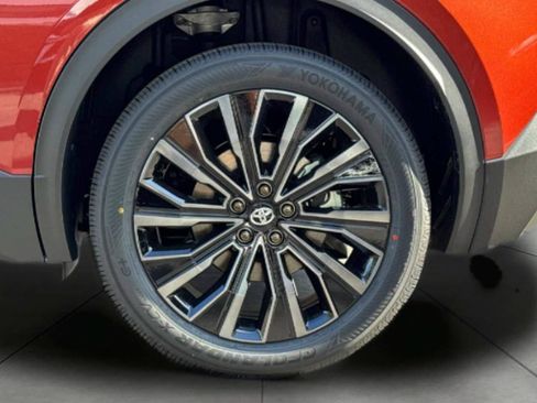 New 2026 Toyota C-HR AWD/4WD image 33