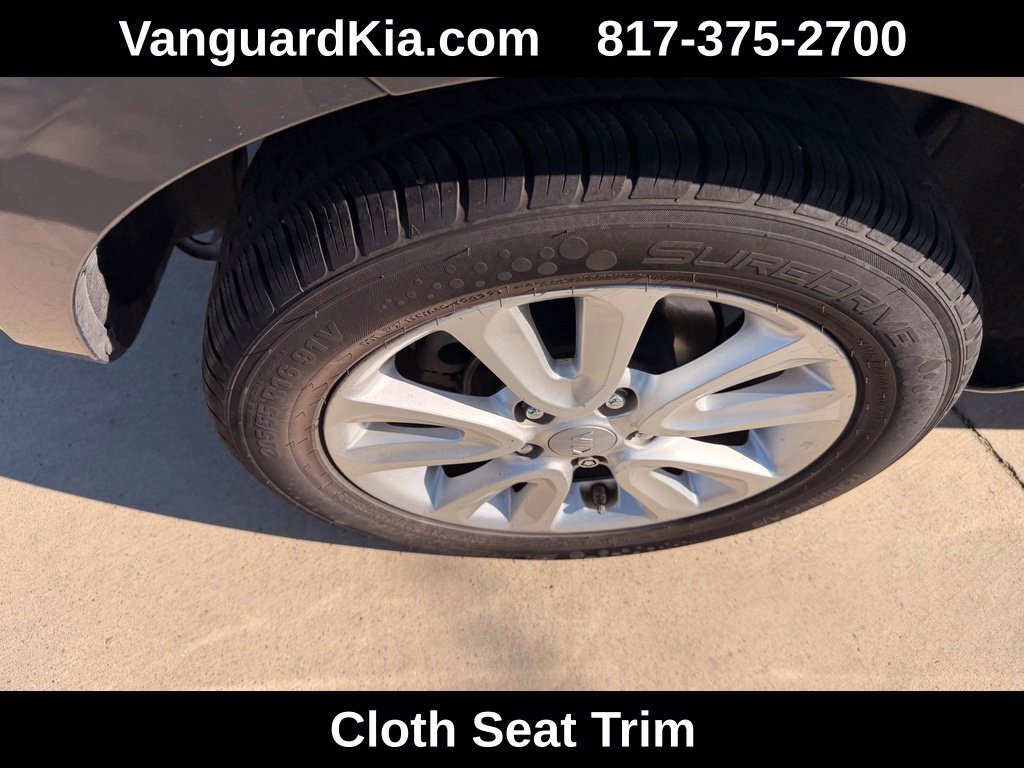 Used 2012 Kia Soul + FWD image 10