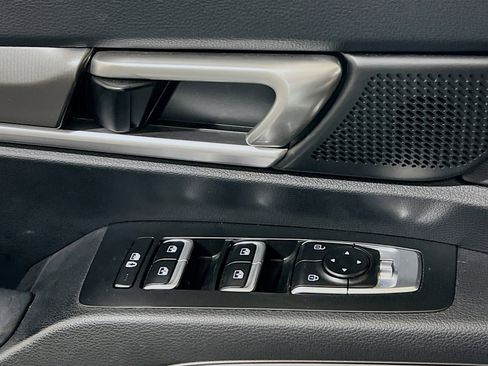 Used 2024 Kia Telluride S image 14