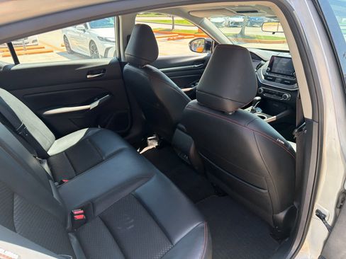 Used 2024 Nissan Altima 2.5 SR FWD image 48