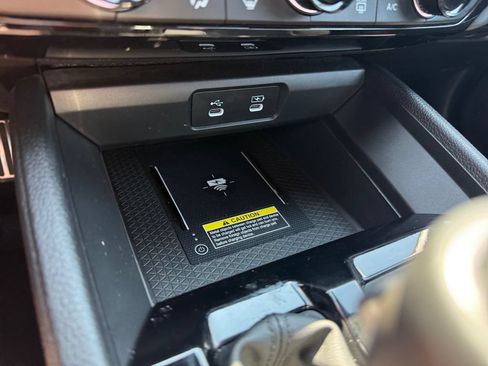 Used 2025 Honda Accord Sport image 35