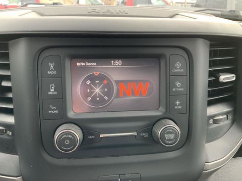 Used 2022 RAM 4500 Tradesman w/ Chrome Appearance Group image 35