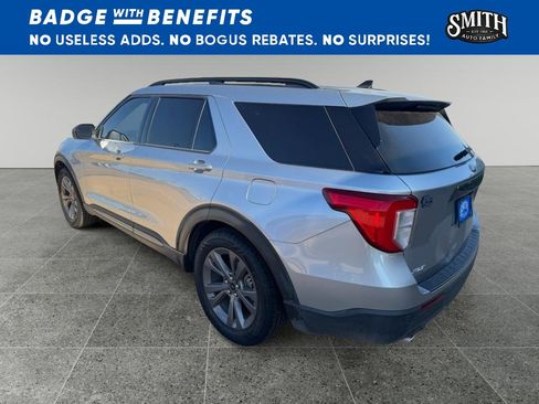 Used 2021 Ford Explorer XLT w/ Equipment Group 202A RWD image 9