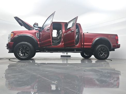 Used 2017 Ford F350 Platinum w/ FX4 Off-Road Package AWD/4WD image 40