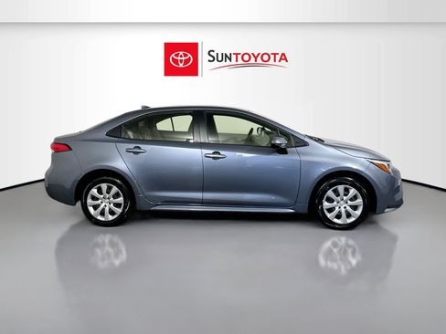 Used 2026 Toyota Corolla LE FWD image 2