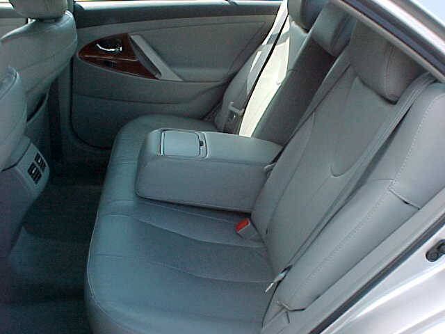 Used 2011 Toyota Camry XLE w/ SE/XLE Extra-Value Pkg FWD image 46