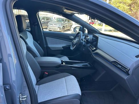 Used 2023 Volkswagen ID.4 Pro image 34