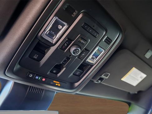 Used 2023 Chevrolet Tahoe Premier image 26