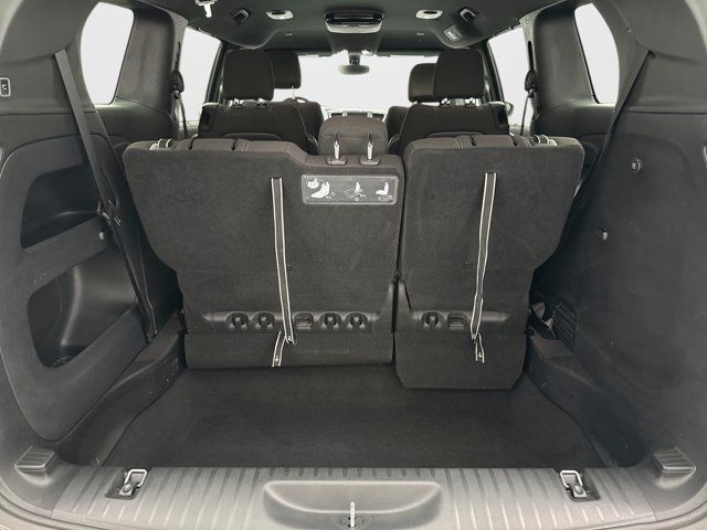Used 2020 Chrysler Pacifica Touring w/ S Appearance Package FWD image 21