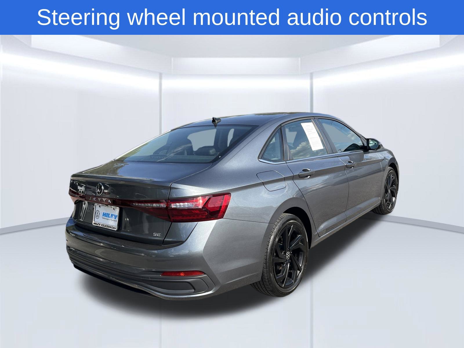 Certified 2025 Volkswagen Jetta SE FWD image 5