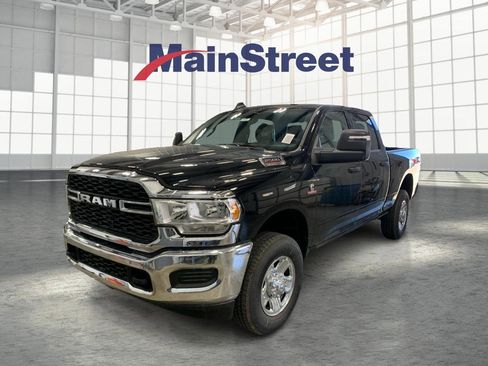 Used 2024 RAM 2500 Tradesman w/ Chrome Appearance Group image 1