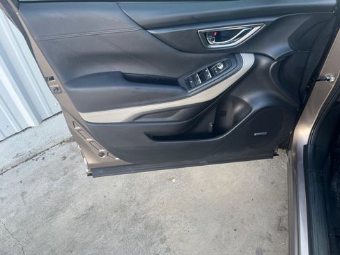Used 2024 Subaru Forester Limited AWD/4WD image 11