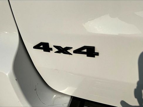 Used 2015 Jeep Grand Cherokee Overland image 24