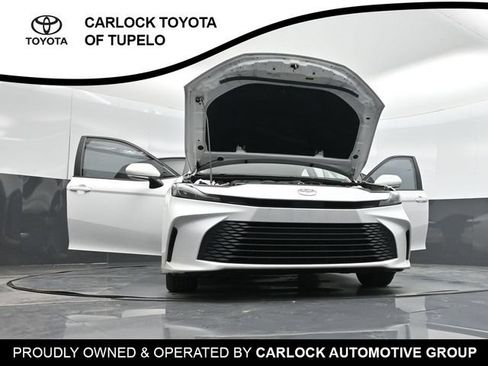 Used 2025 Toyota Camry SE FWD image 51