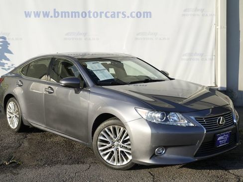 Used 2015 Lexus ES 350 w/ Ultra Luxury Package FWD image 1