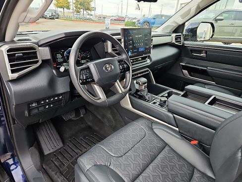 Used 2024 Toyota Tundra Limited image 11