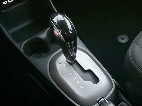 Used 2020 Chevrolet Spark LT image 23