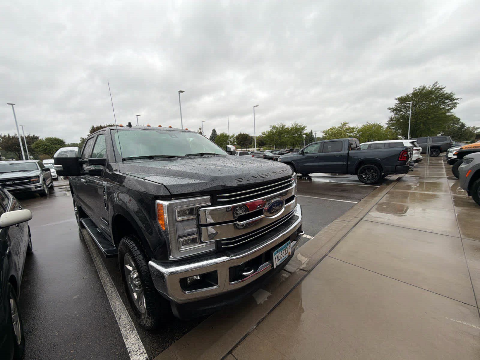 Used 2019 Ford F350 Lariat w/ Lariat Ultimate Package AWD/4WD image 2