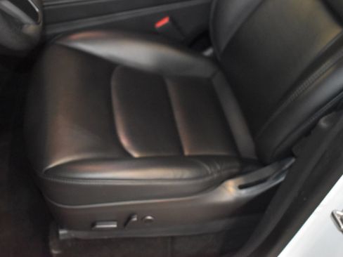 Used 2021 Tesla Model Y Long Range AWD/4WD image 2