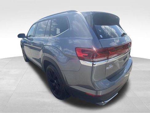 Used 2025 Volkswagen Atlas SE FWD image 7