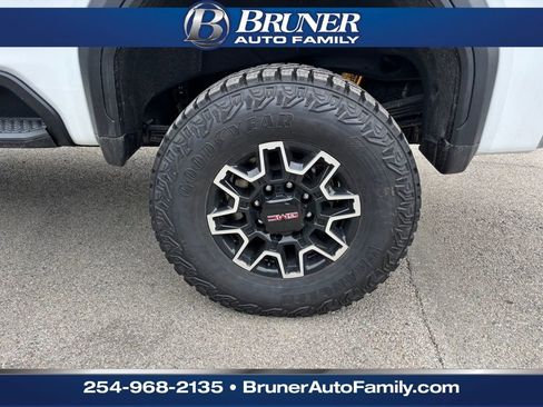 New 2026 GMC Sierra 2500 AT4X image 9