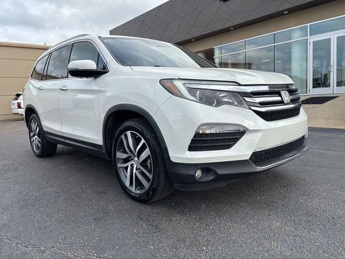 Used 2018 Honda Pilot Elite image 3