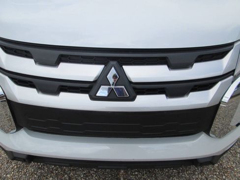 Used 2025 Mitsubishi Outlander Sport ES AWD/4WD image 33