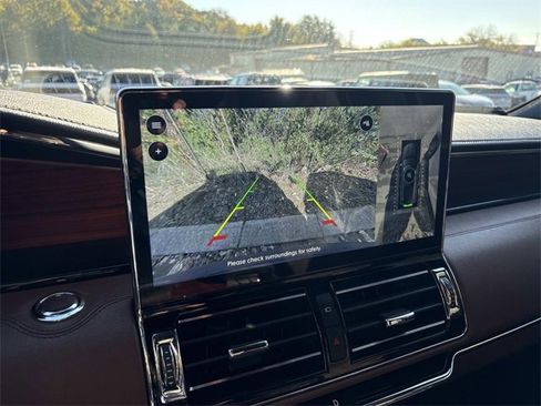 Certified 2024 Lincoln Navigator Reserve image 33