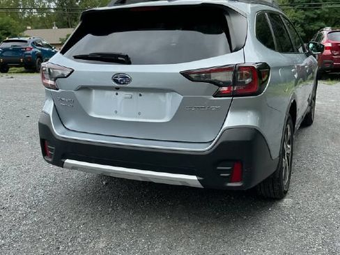 Used 2020 Subaru Outback Limited AWD/4WD image 5