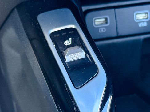 Used 2023 Kia Sorento SX image 26