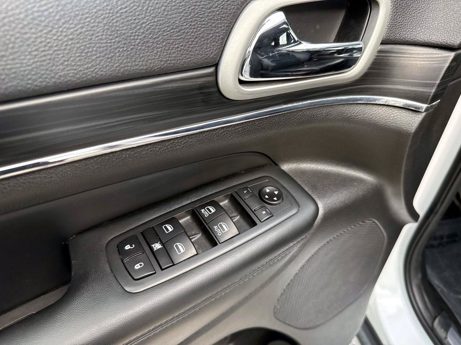 Used 2020 Jeep Grand Cherokee Limited RWD image 18