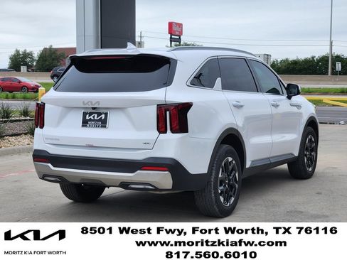 Used 2025 Kia Sorento S AWD/4WD image 3