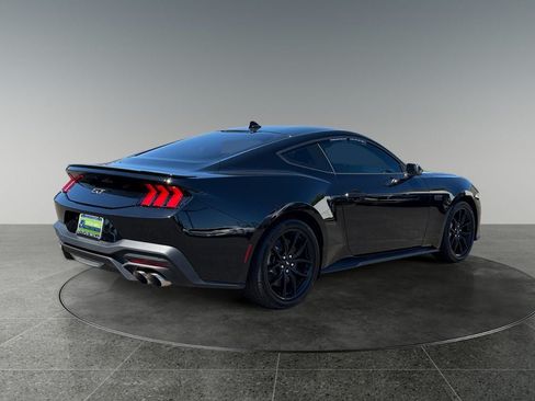 Used 2025 Ford Mustang GT Premium RWD image 9